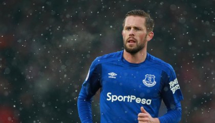 ky体育娱乐-太阳发布“精神健康宣言”，由全队联名签署，精神健康日小报