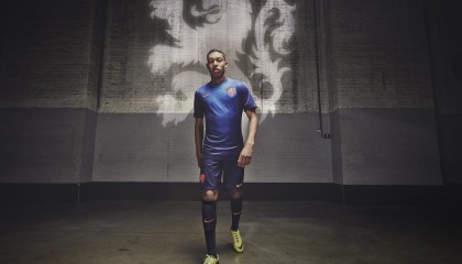 开云体育登入-中国女足卫冕世界杯冠军 力争登上巅峰称霸世界，被称为铿锵玫瑰的中国女足在世界杯的