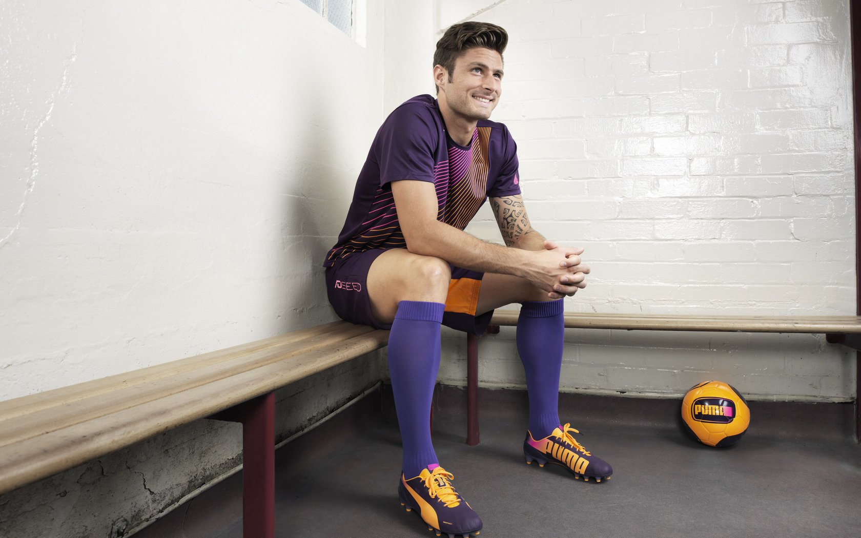 利兹联主场失利，连战连败令球迷担忧，利兹联球队